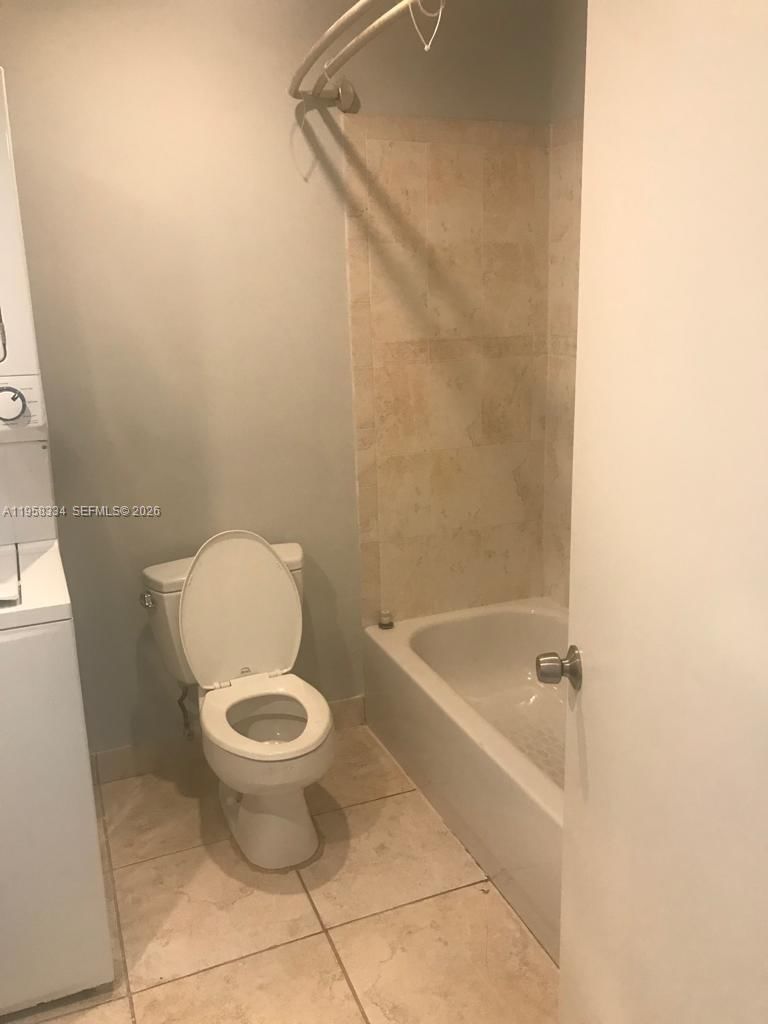 Real estate property located at 7570 82nd St F209, Miami-dade, Village At Dadeland Condo, Miami, FL