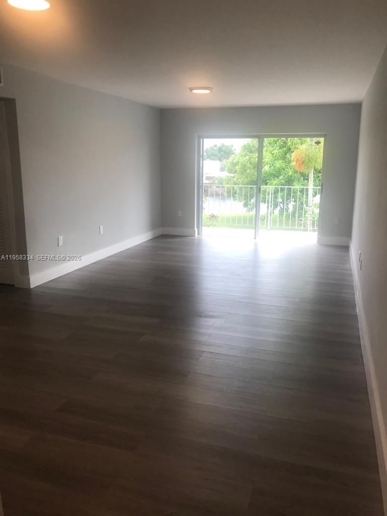 Real estate property located at 7570 82nd St F209, Miami-dade, Village At Dadeland Condo, Miami, FL