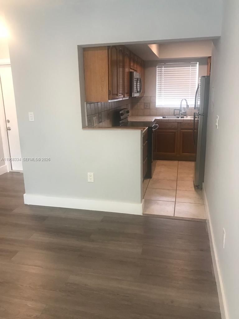 Real estate property located at 7570 82nd St F209, Miami-dade, Village At Dadeland Condo, Miami, FL