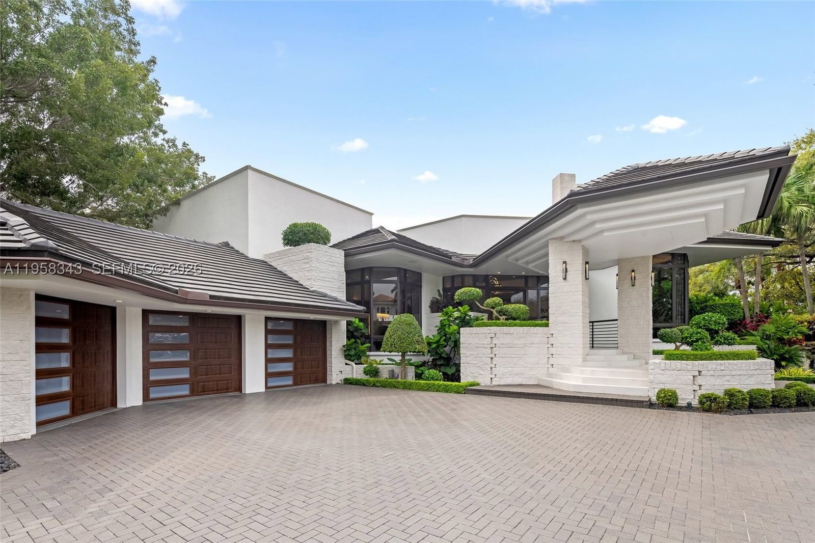 Real estate property located at 2965 Surrey Ln, Broward, Windmill Ranch Estates, Weston, FL