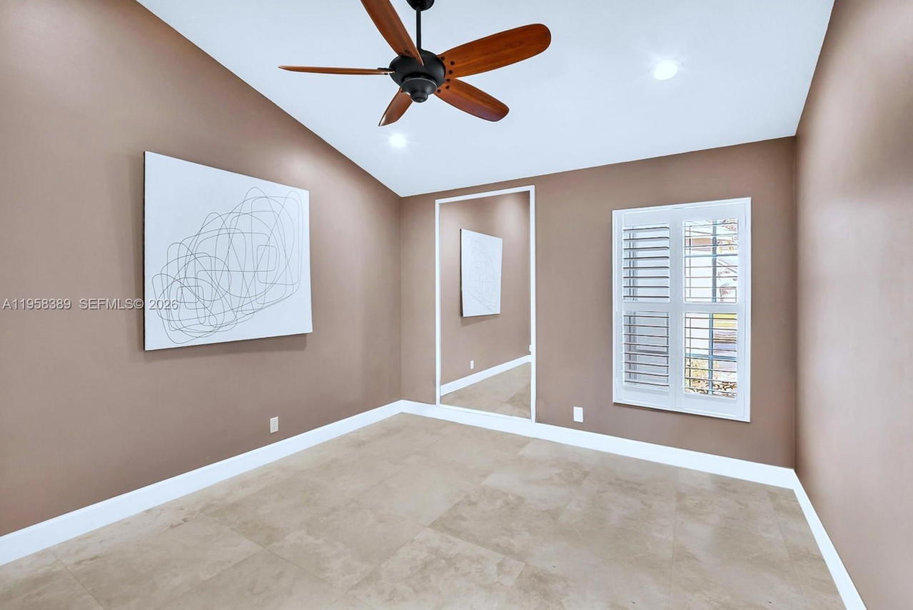 Real estate property located at 10230 Grove Ln, Broward, Coopers Grove, Cooper City, FL