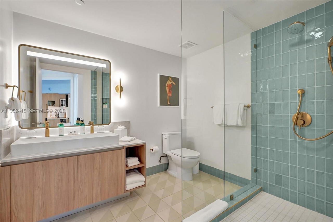 Real estate property located at 159 6th St #3405, Miami-dade, Natiivo Miami, Miami, FL