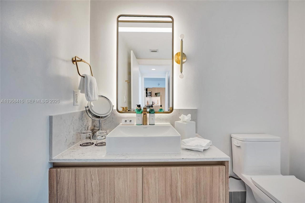 Real estate property located at 159 6th St #3405, Miami-dade, Natiivo Miami, Miami, FL