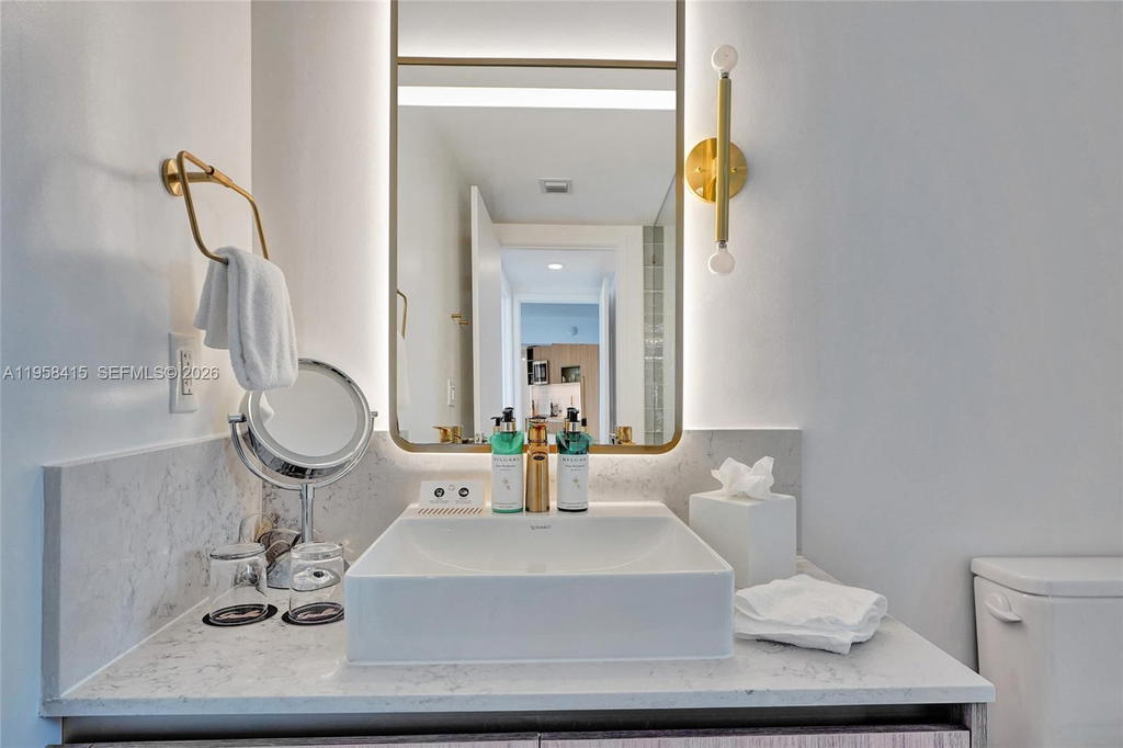 Real estate property located at 159 6th St #3405, Miami-dade, Natiivo Miami, Miami, FL