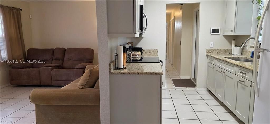 Real estate property located at 5036 Tradewinds Cir, Hendry, Port Labelle, La Belle, FL