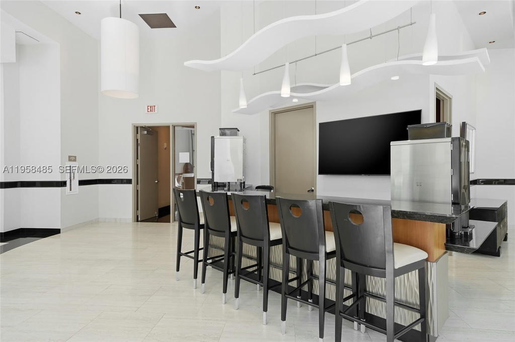 Real estate property located at 3101 OCEAN #1802, Broward, Ocean Palms Condo, Hollywood, FL