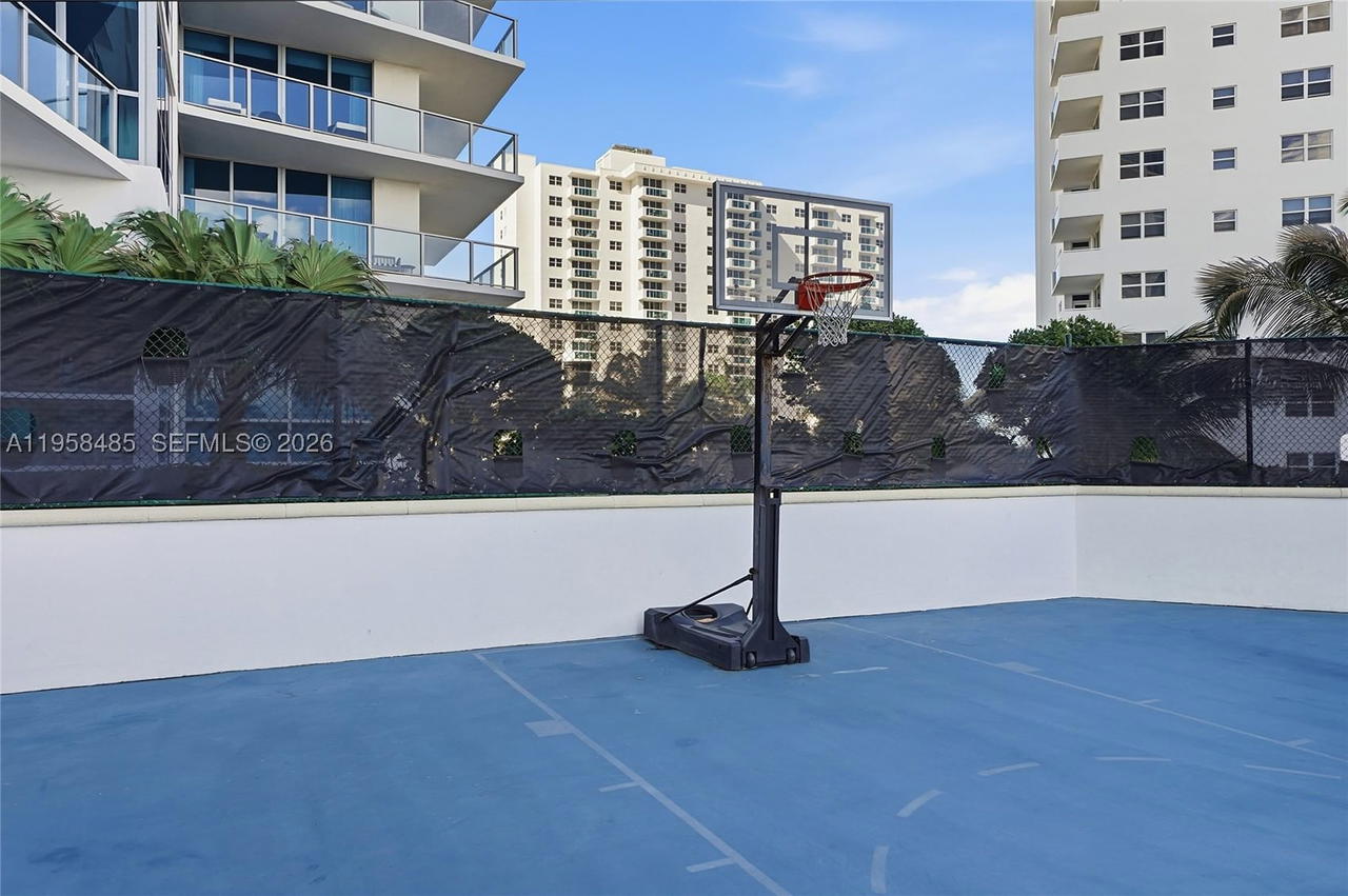 Real estate property located at 3101 OCEAN #1802, Broward, Ocean Palms Condo, Hollywood, FL