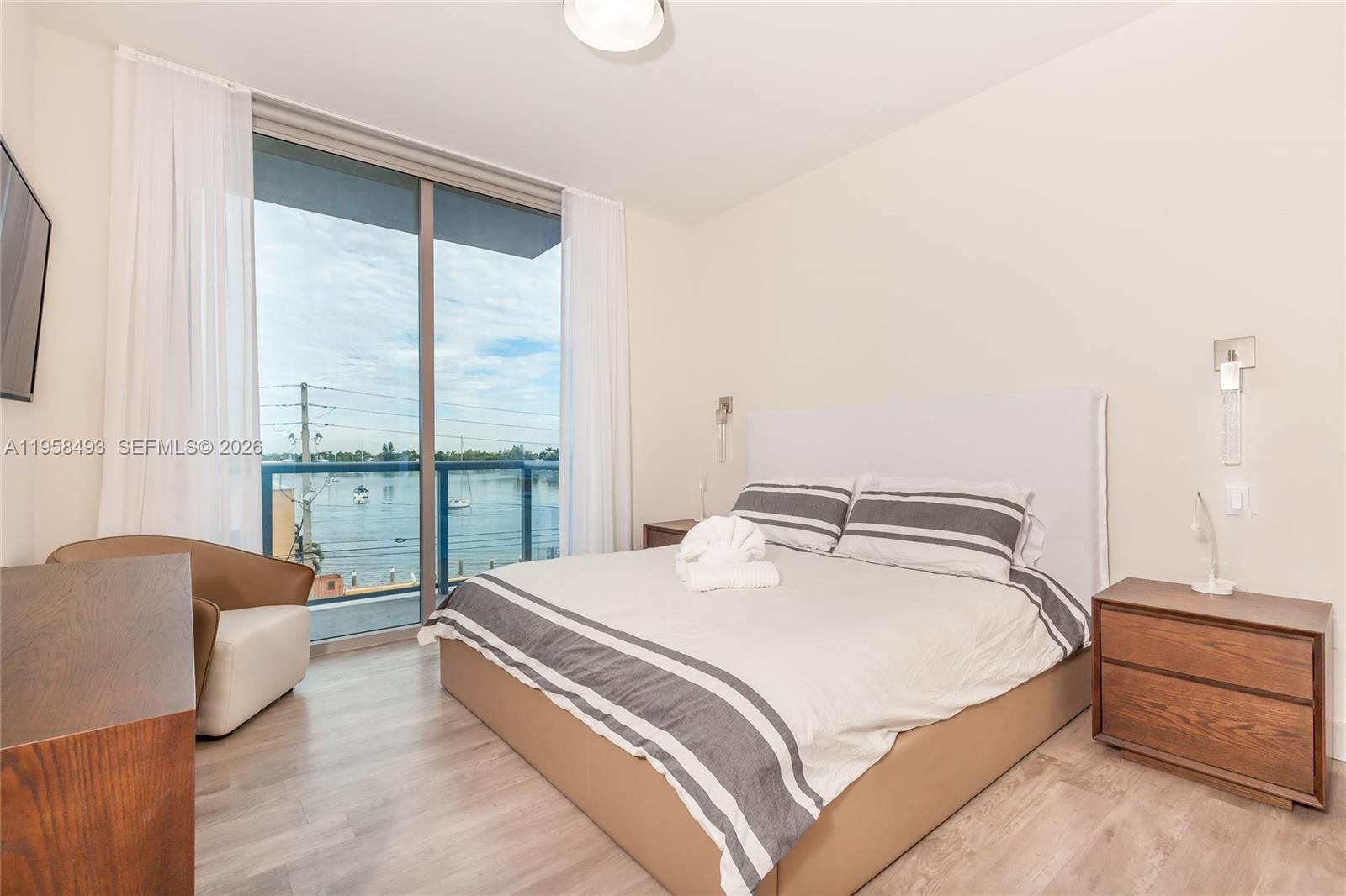 Real estate property located at 777 Ocean Dr N329, Broward, Costa Hollywood Condo, Hollywood, FL