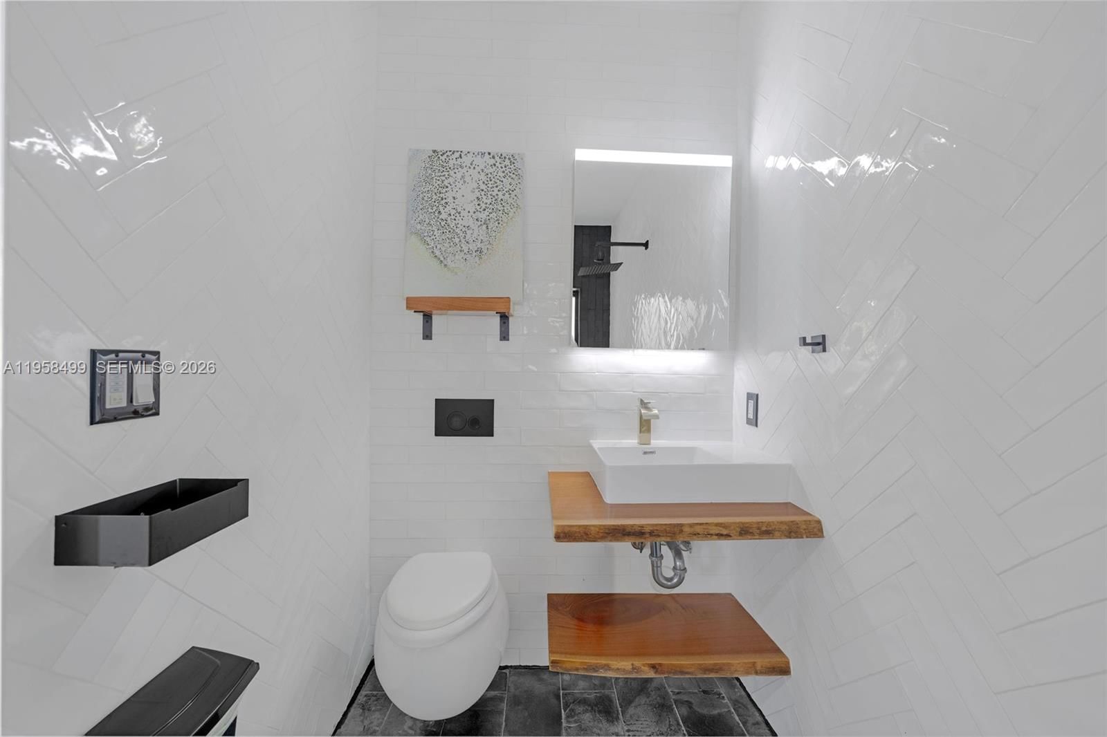 Real estate property located at 5981 6th Ave, Miami-dade, Bayshore Rev, Miami, FL