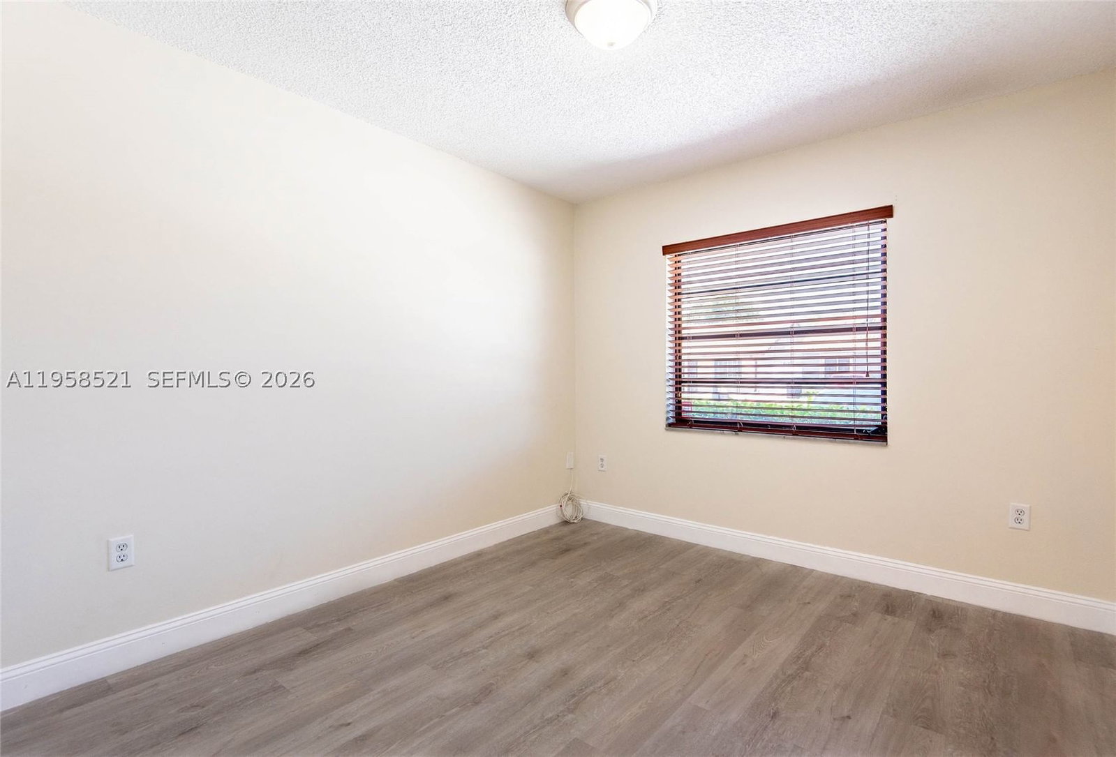 Real estate property located at 14464 96th Ter, Miami-dade, Munne Sub, Miami, FL