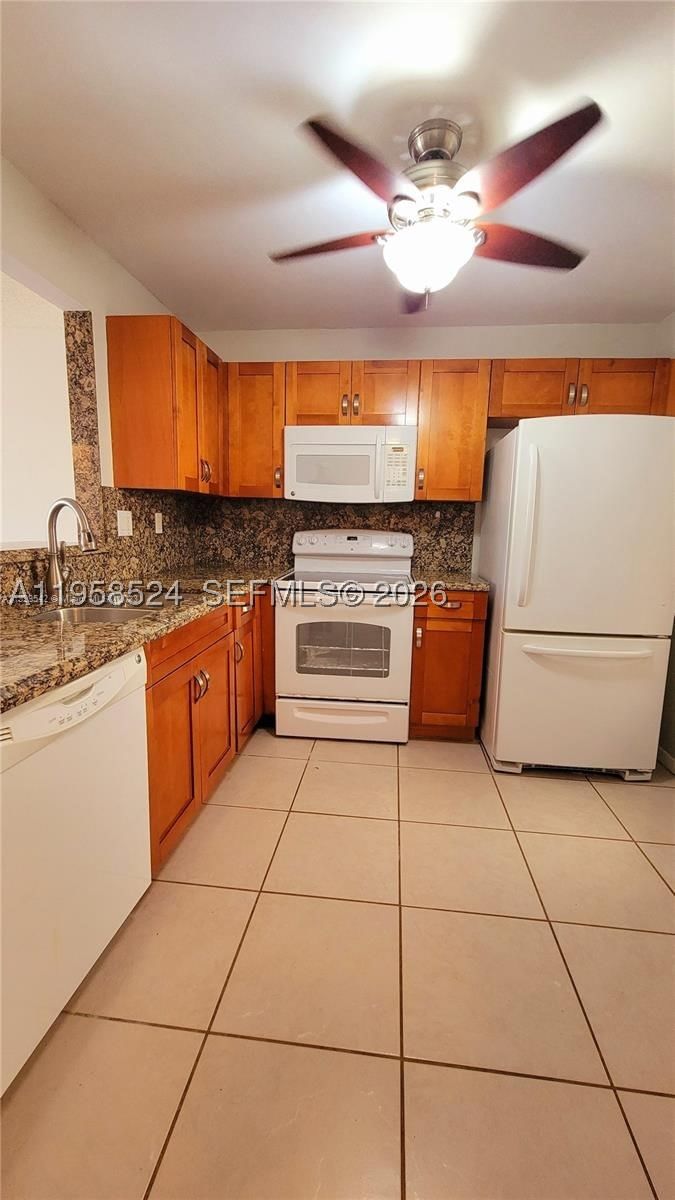 Real estate property located at 406 68th Ave #304, Broward, Polynesian Gardens Condom, Plantation, FL