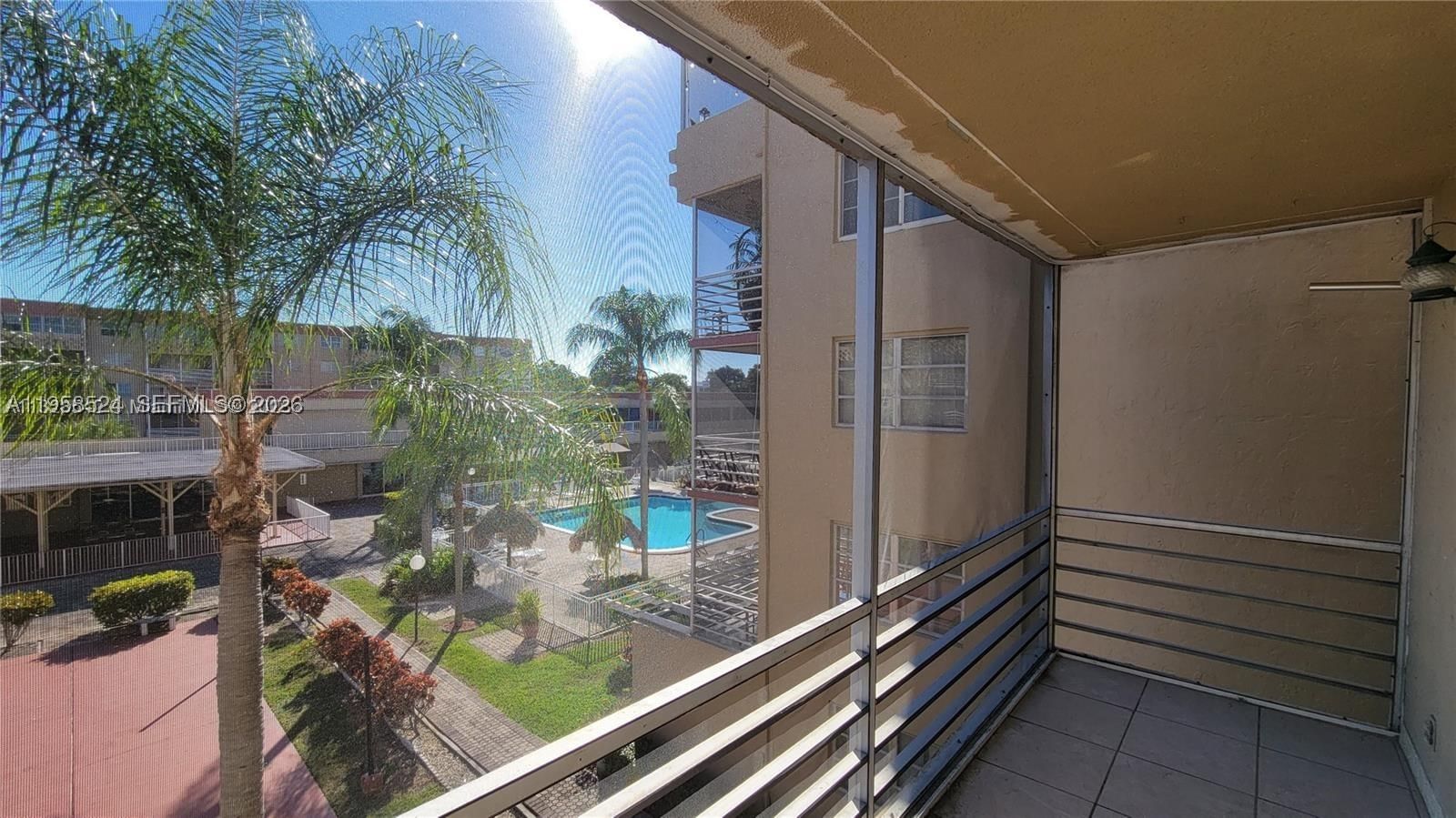 Real estate property located at 406 68th Ave #304, Broward, Polynesian Gardens Condom, Plantation, FL