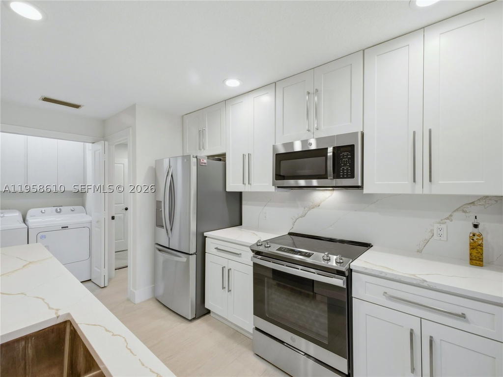 Real estate property located at 803 Silverleaf Oak Ct, Palm Beach, Oaks-sunterrace 1, Palm Beach Gardens, FL