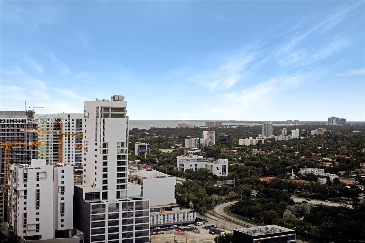 Real estate property located at 185 7th St #2514, Miami-dade, Latitude On The River, Miami, FL