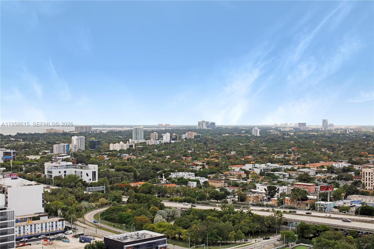 Real estate property located at 185 7th St #2514, Miami-dade, Latitude On The River, Miami, FL