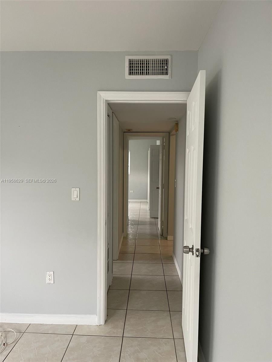 Real estate property located at 7670 82nd St H113, Miami-dade, Village At Dadeland Condo, Miami, FL