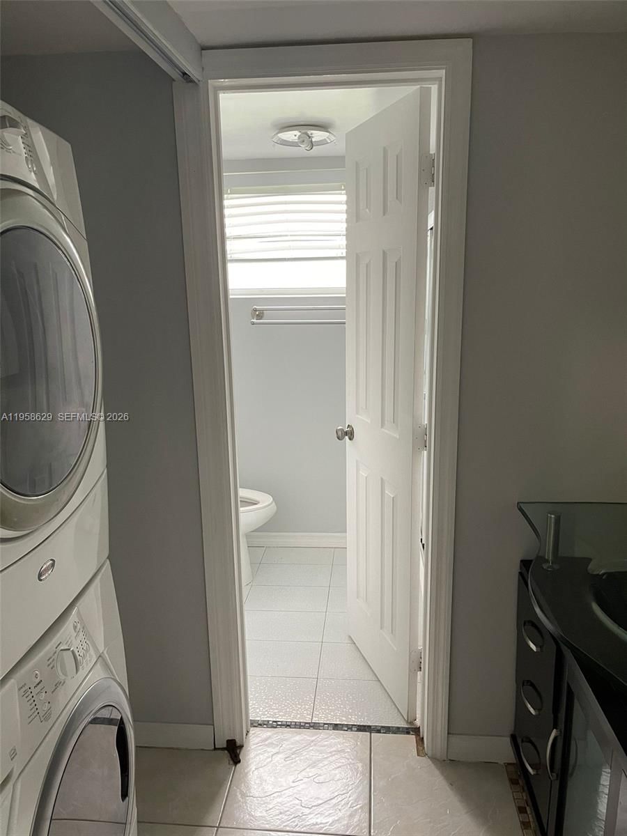 Real estate property located at 7670 82nd St H113, Miami-dade, Village At Dadeland Condo, Miami, FL
