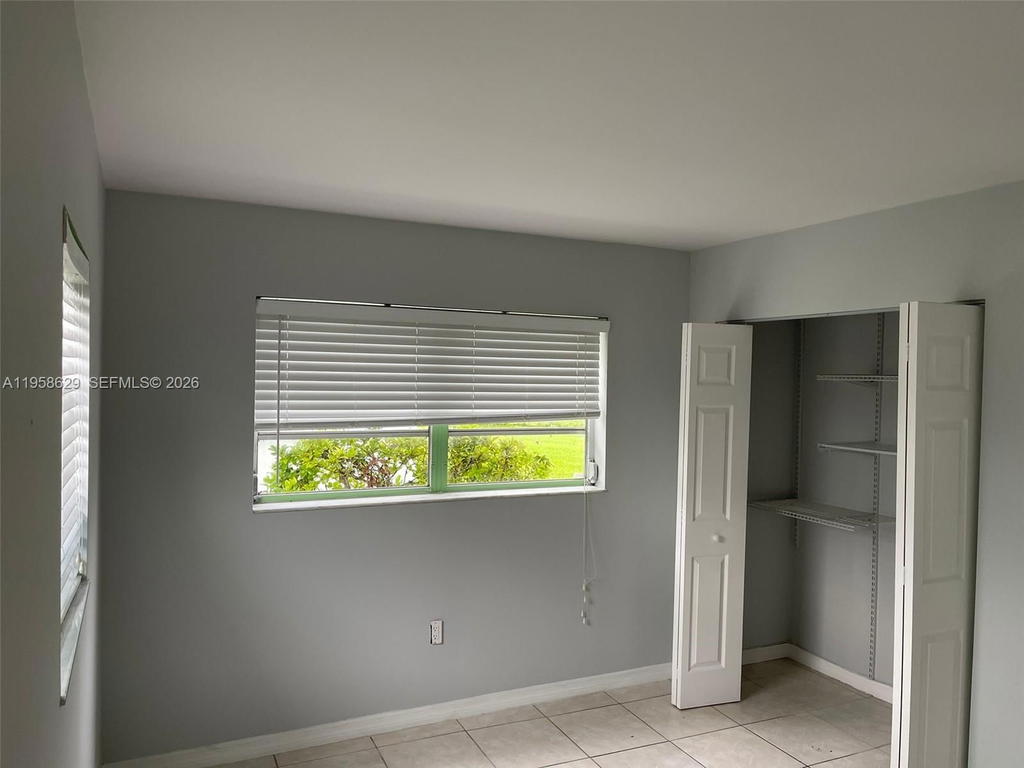 Real estate property located at 7670 82nd St H113, Miami-dade, Village At Dadeland Condo, Miami, FL