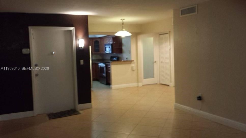 Real estate property located at 7368 82nd St E113, Miami-dade, Village At Dadeland Condo, Miami, FL