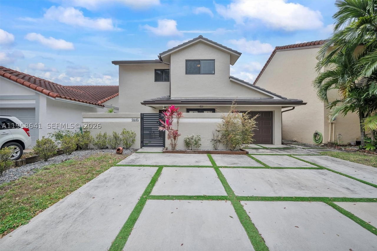 Real estate property located at 9645 151st Ave, Miami-dade, Hammocks Sec 3, Miami, FL