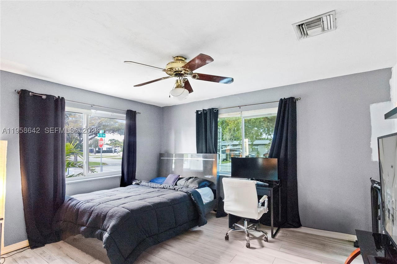 Real estate property located at 821 73rd Ter, Broward, Boulevard Heights Sec 2, Hollywood, FL