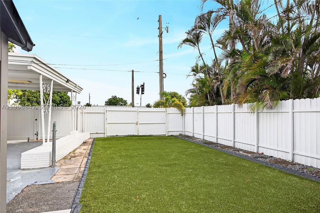 Real estate property located at 821 73rd Ter, Broward, Boulevard Heights Sec 2, Hollywood, FL