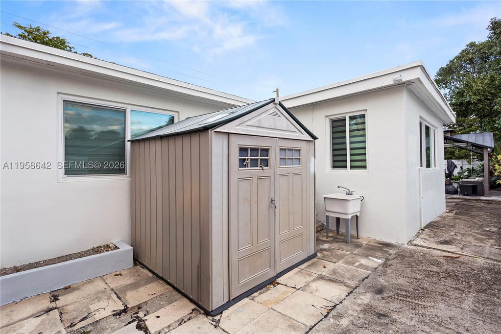 Real estate property located at 821 73rd Ter, Broward, Boulevard Heights Sec 2, Hollywood, FL