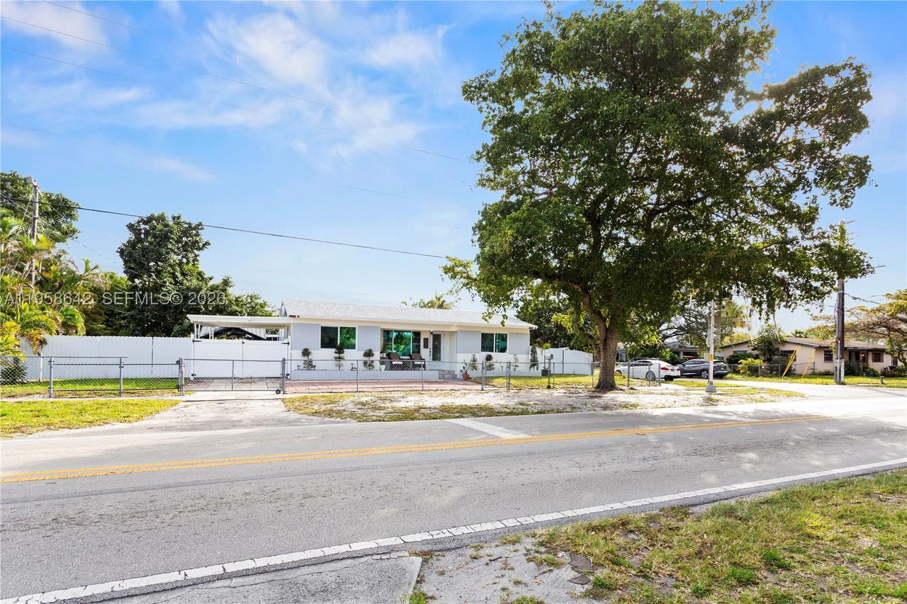 Real estate property located at 821 73rd Ter, Broward, Boulevard Heights Sec 2, Hollywood, FL