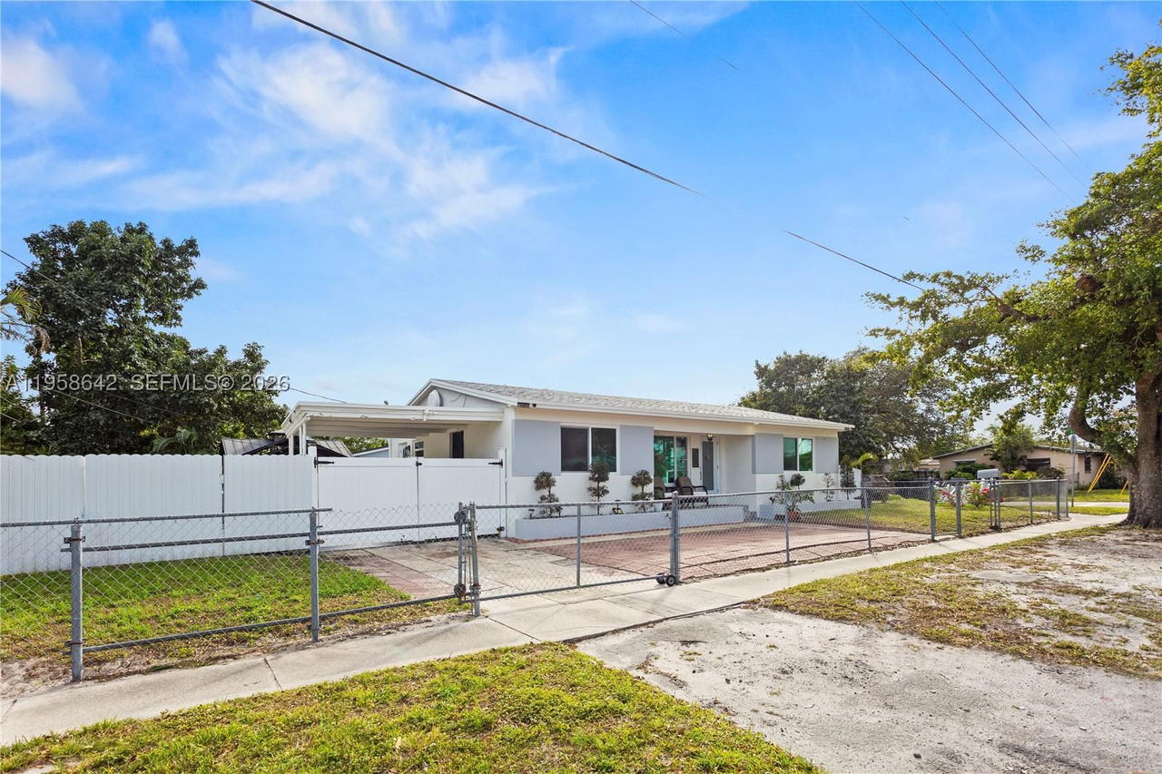 Real estate property located at 821 73rd Ter, Broward, Boulevard Heights Sec 2, Hollywood, FL