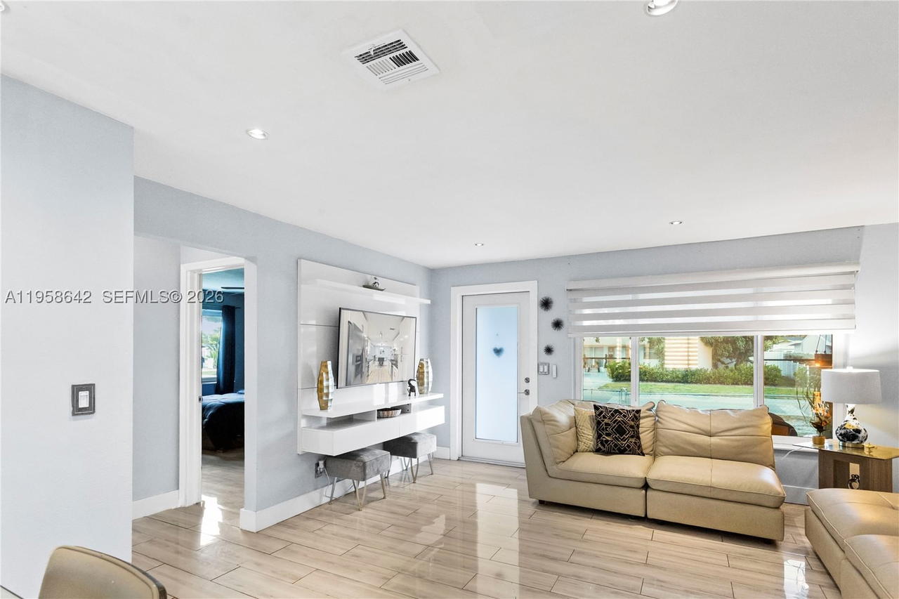 Real estate property located at 821 73rd Ter, Broward, Boulevard Heights Sec 2, Hollywood, FL