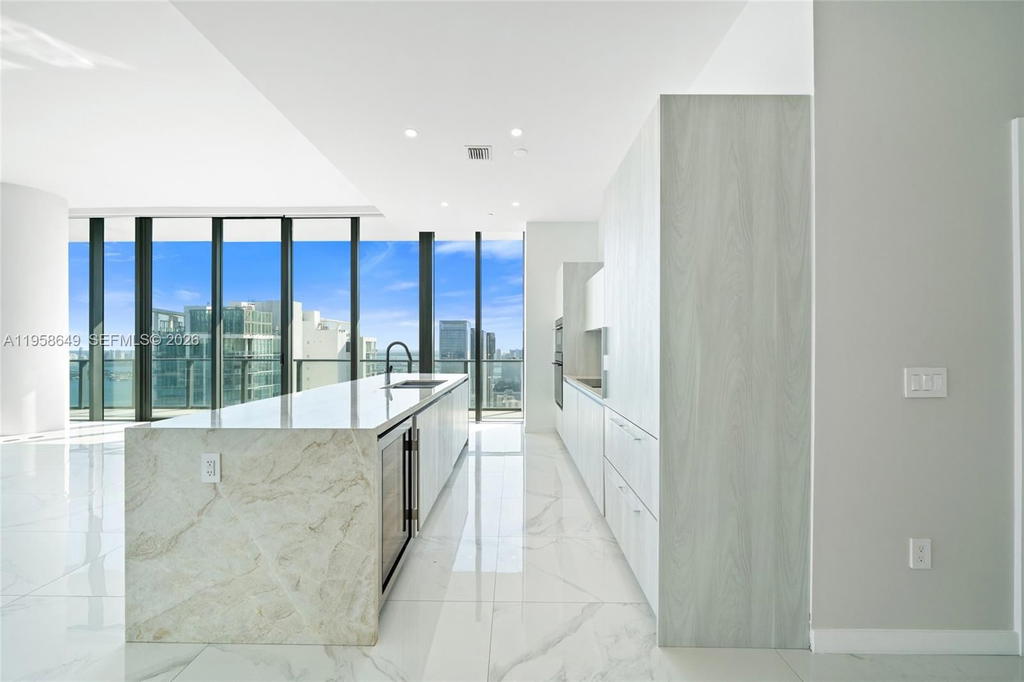 Real estate property located at 480 31st St PH5101, Miami-dade, Gran Paraiso Condo, Miami, FL