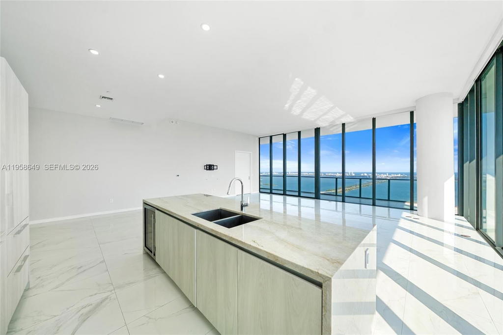 Real estate property located at 480 31st St PH5101, Miami-dade, Gran Paraiso Condo, Miami, FL