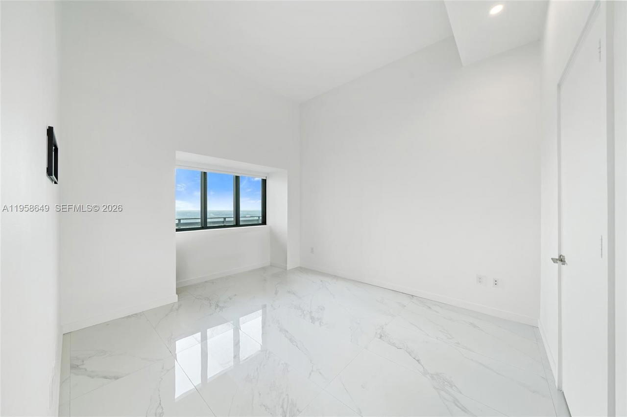 Real estate property located at 480 31st St PH5101, Miami-dade, Gran Paraiso Condo, Miami, FL
