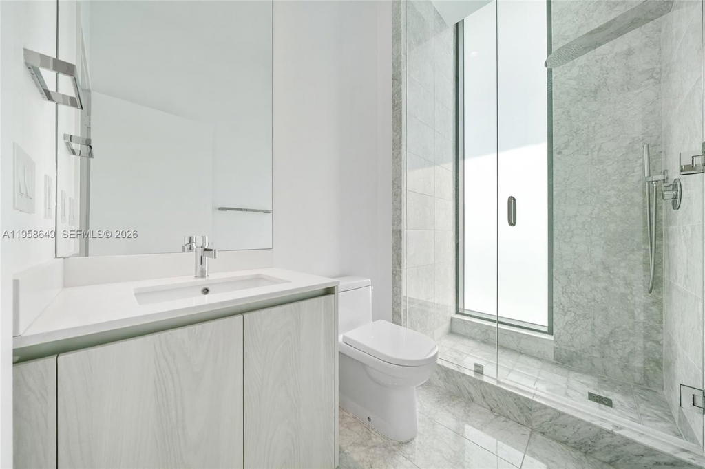 Real estate property located at 480 31st St PH5101, Miami-dade, Gran Paraiso Condo, Miami, FL