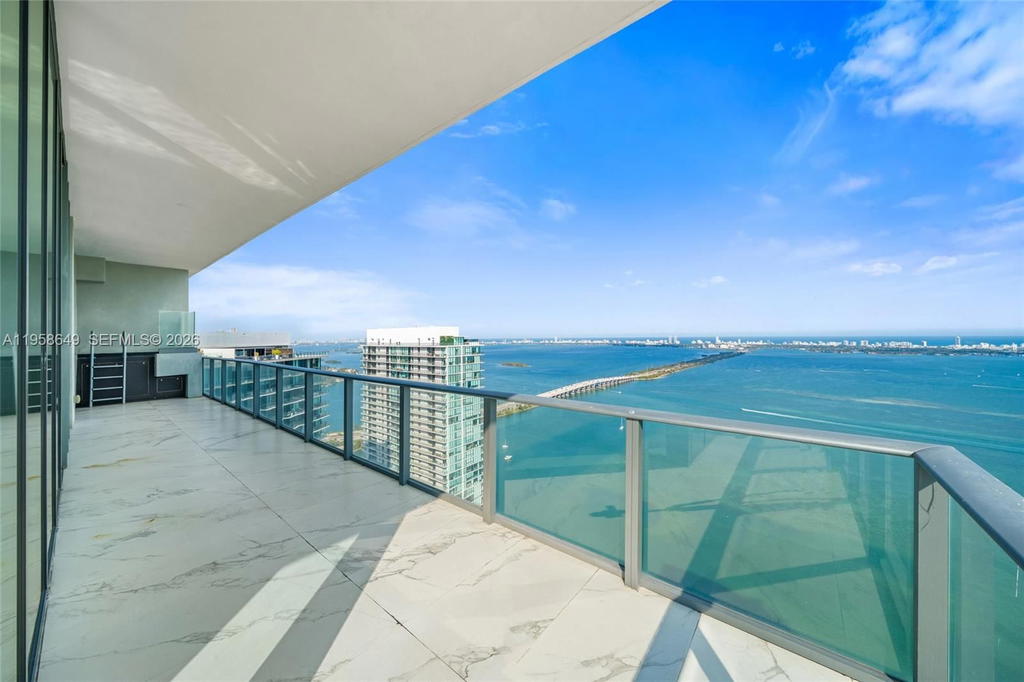Real estate property located at 480 31st St PH5101, Miami-dade, Gran Paraiso Condo, Miami, FL