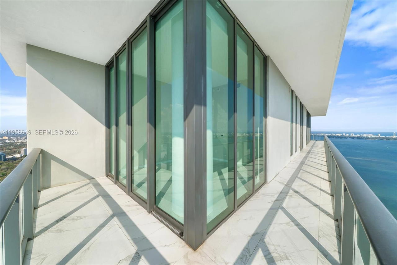 Real estate property located at 480 31st St PH5101, Miami-dade, Gran Paraiso Condo, Miami, FL