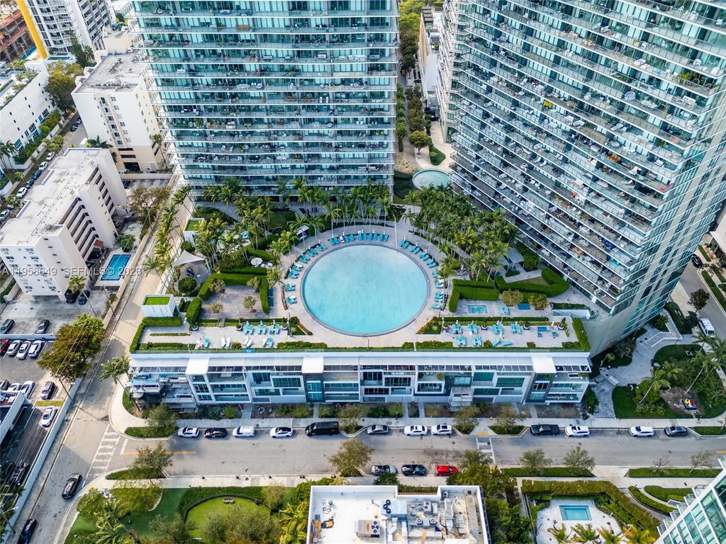 Real estate property located at 480 31st St PH5101, Miami-dade, Gran Paraiso Condo, Miami, FL