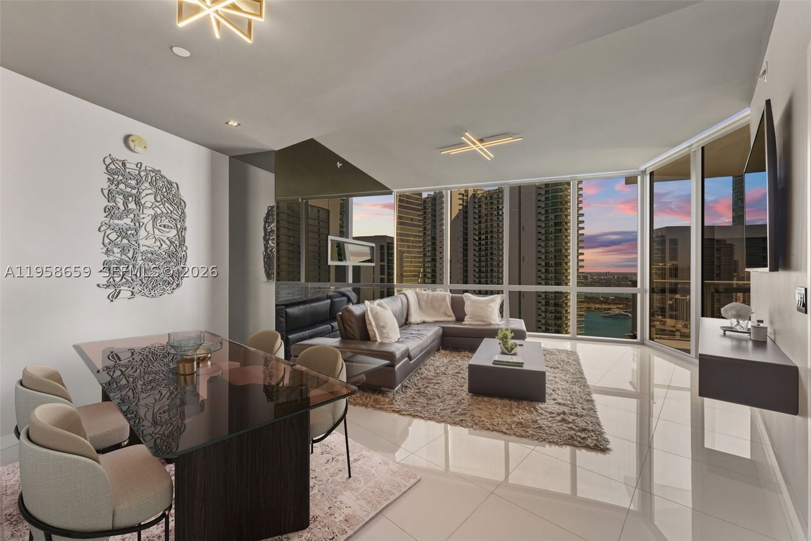 Real estate property located at 851 1st Ave #4303, Miami-dade, Paramount Miami Worldcent, Miami, FL