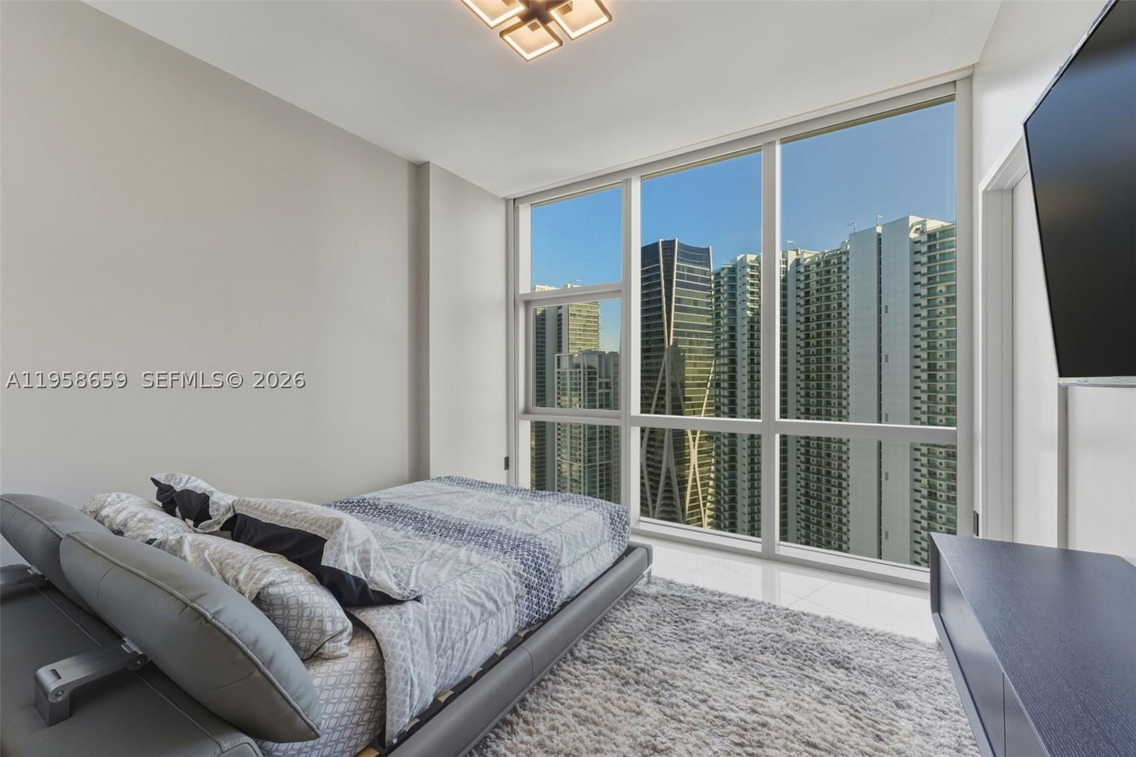 Real estate property located at 851 1st Ave #4303, Miami-dade, Paramount Miami Worldcent, Miami, FL