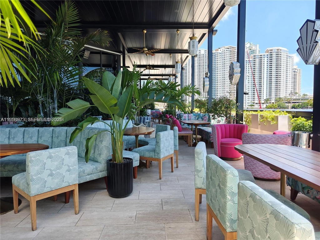 Real estate property located at 999 Brickell Bay Dr #2002, Miami-dade, Four Ambassadors Condo Ph, Miami, FL