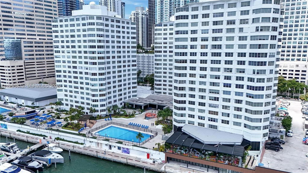 Real estate property located at 999 Brickell Bay Dr #2002, Miami-dade, Four Ambassadors Condo Ph, Miami, FL