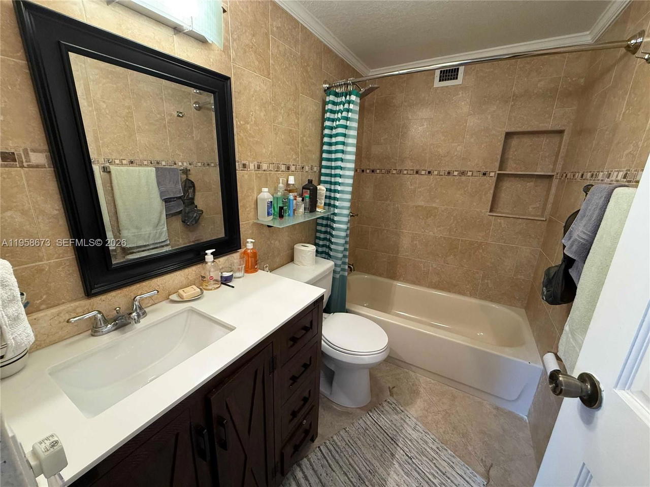 Real estate property located at 999 Brickell Bay Dr #2002, Miami-dade, Four Ambassadors Condo Ph, Miami, FL