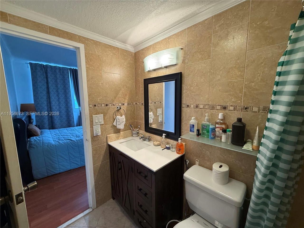 Real estate property located at 999 Brickell Bay Dr #2002, Miami-dade, Four Ambassadors Condo Ph, Miami, FL