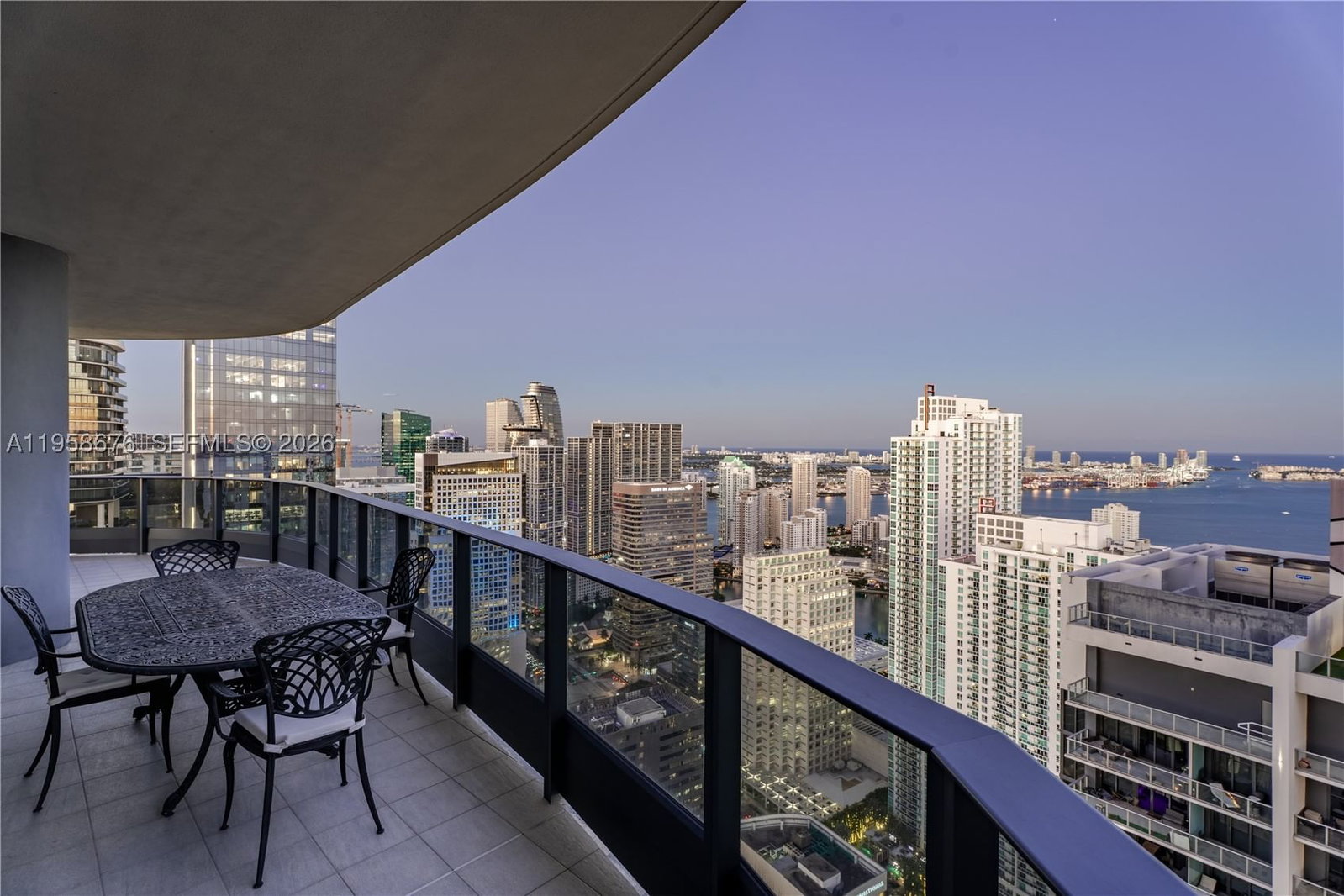 Real estate property located at 1000 Brickell Plz PH5408, Miami-dade, Brickell Flatiron Condo, Miami, FL