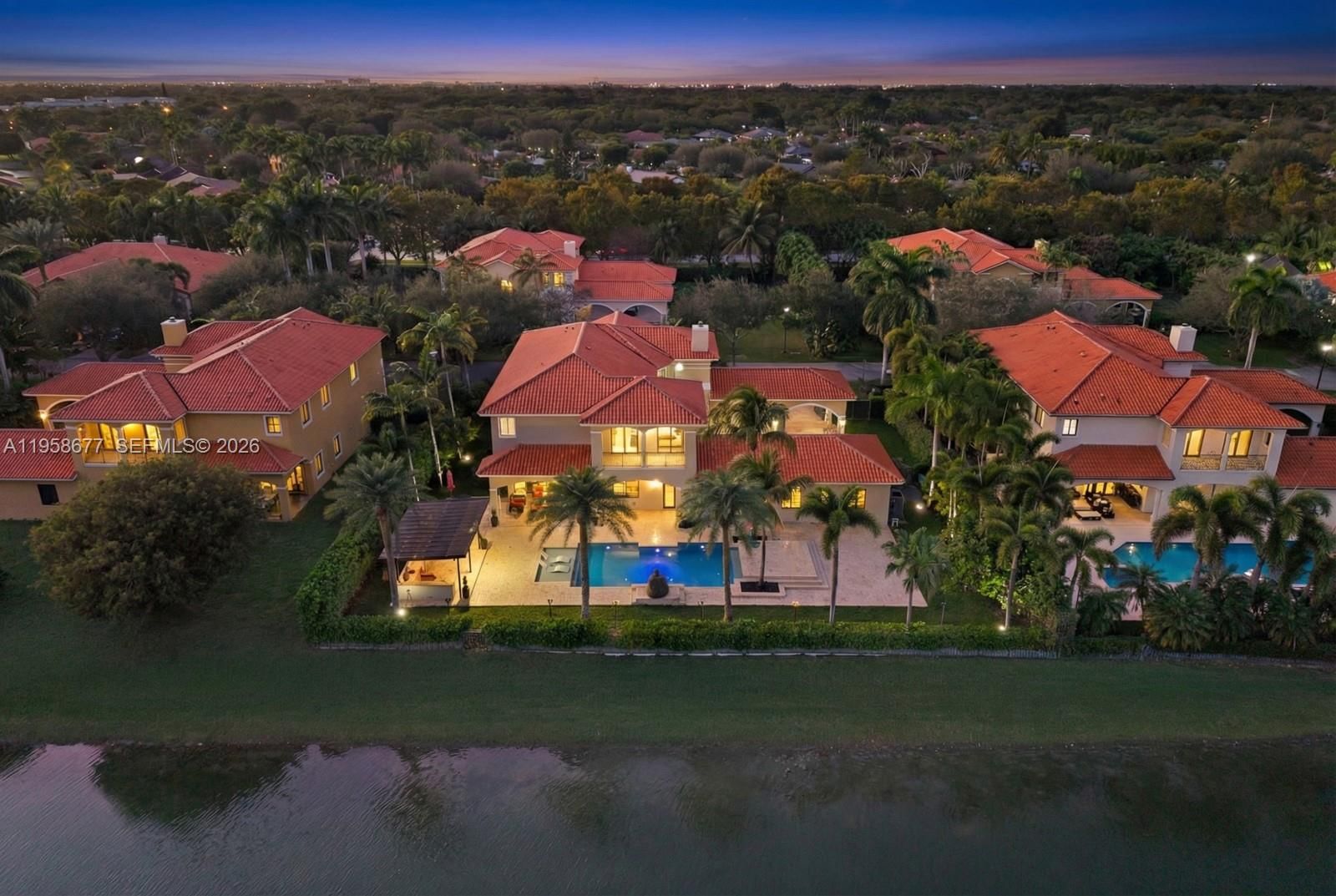 Real estate property located at 19339 80th Ct, Miami-dade, Cutler Cay, Cutler Bay, FL