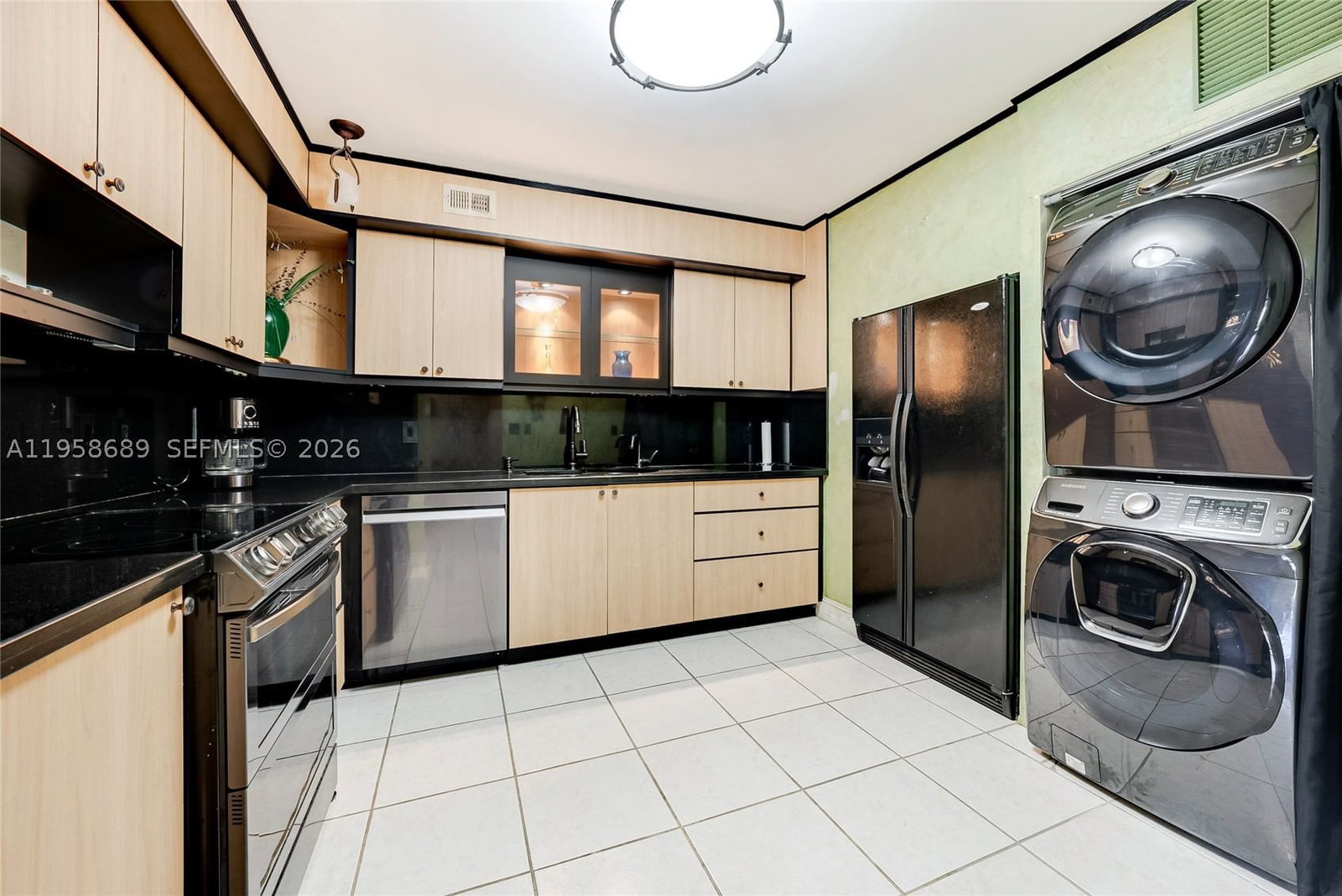 Real estate property located at 2802 46th Ave B425, Broward, Grandview At Emerald Hills, Hollywood, FL