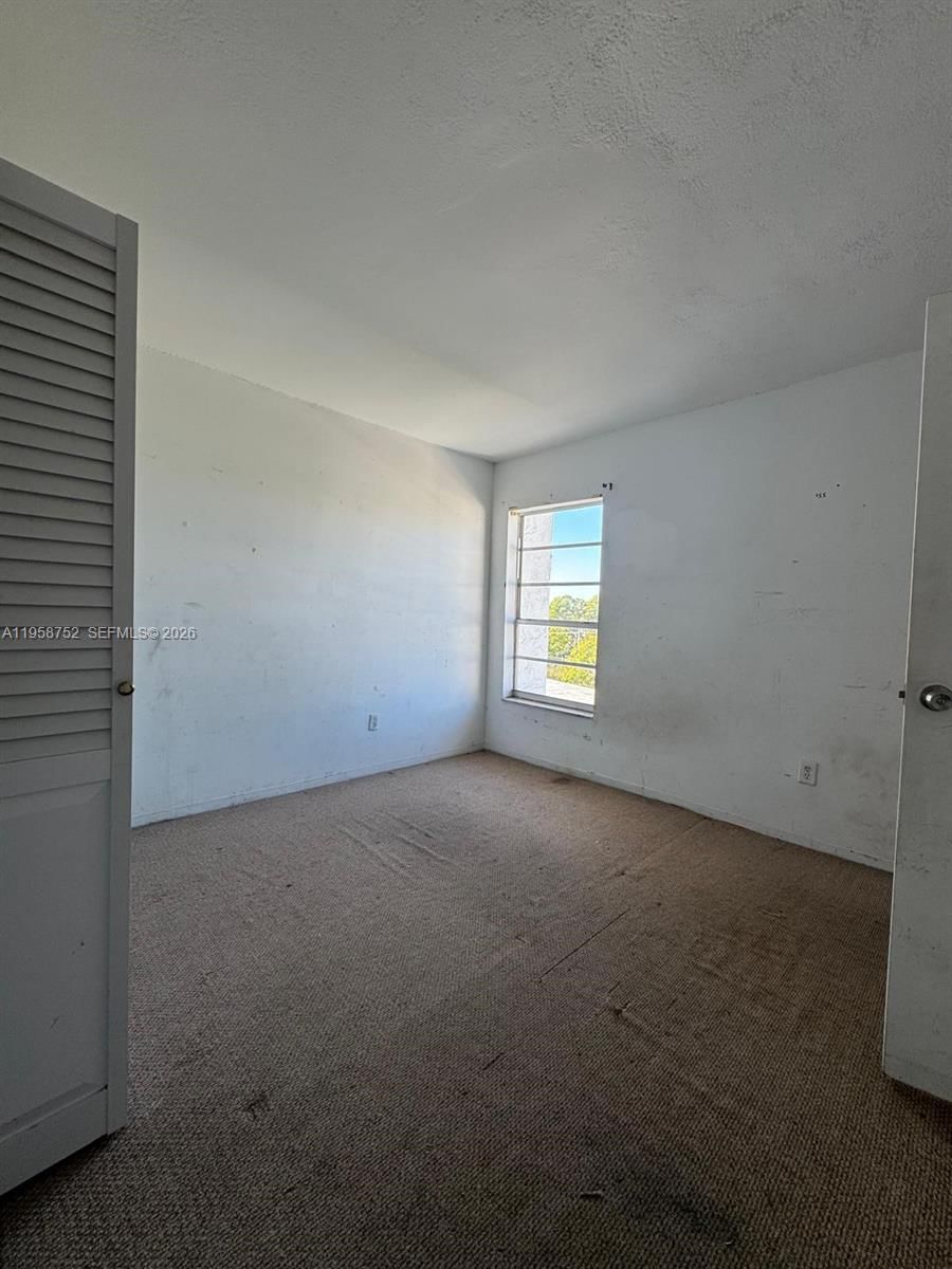 Real estate property located at 7801 4th Ct #516, Miami-dade, Riverview Village Condo, Miami, FL