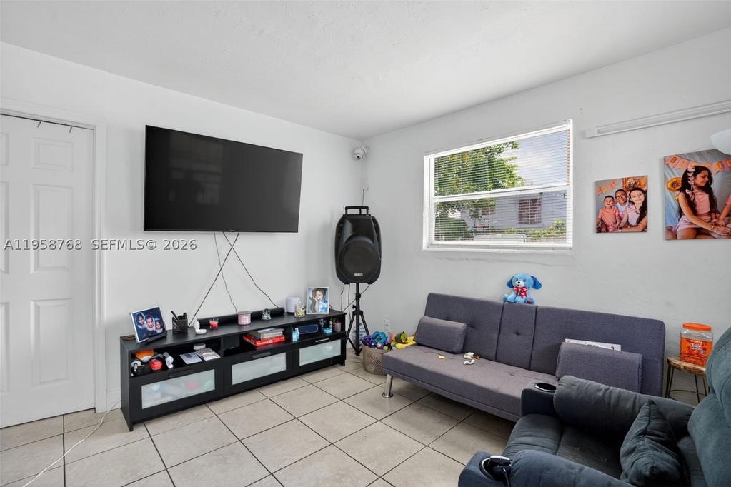 Real estate property located at 1736 19th St, Miami-dade, Mulberry Park, Miami, FL