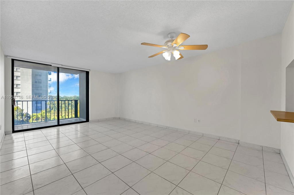 Real estate property located at 16751 9th Ave #410, Miami-dade, Windwood Condo, North Miami Beach, FL