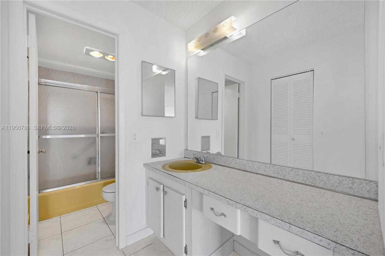 Real estate property located at 16751 9th Ave #410, Miami-dade, Windwood Condo, North Miami Beach, FL